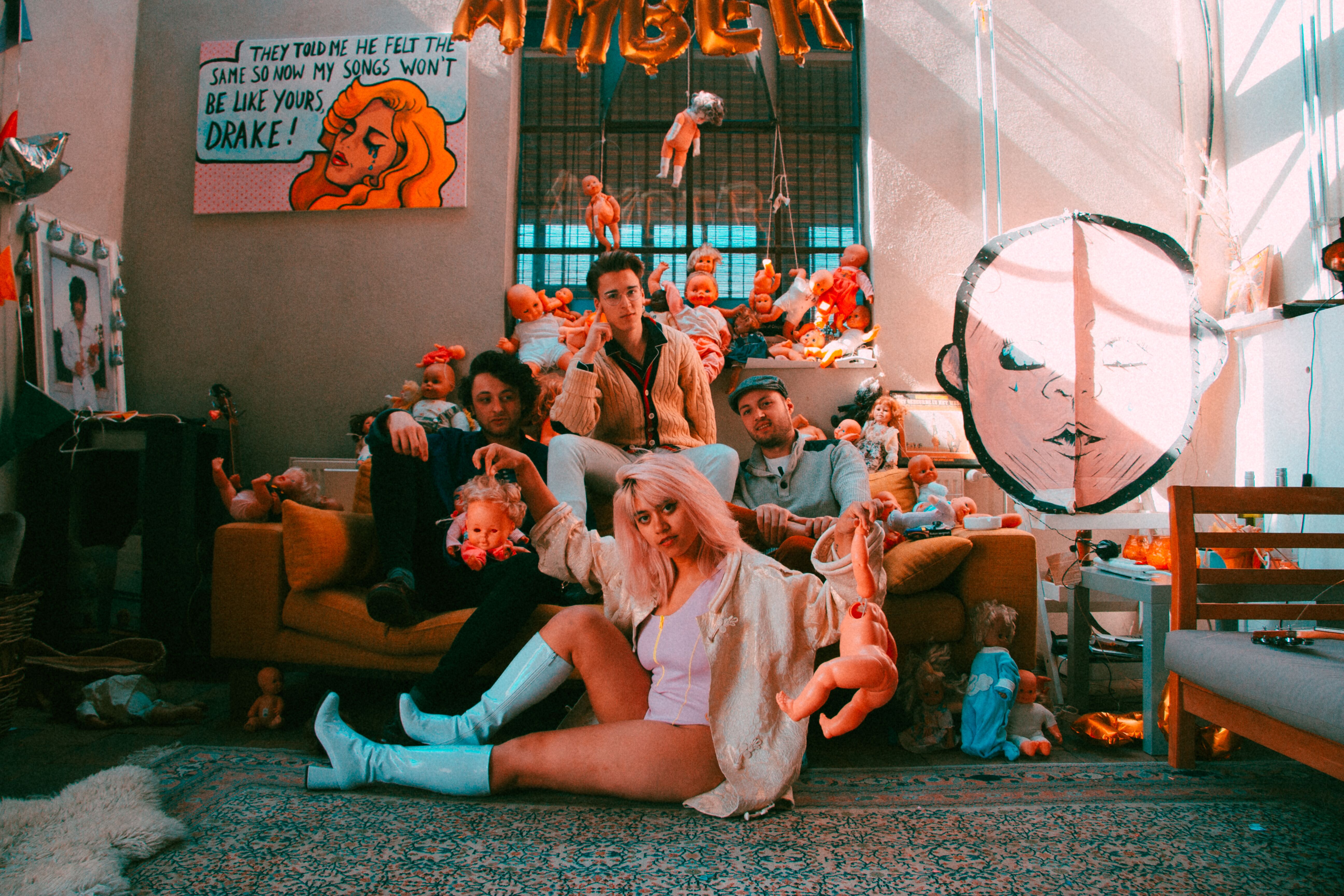 45ACIDBABIES kondigt nieuw album aan en brengt single ‘Walking The Cow’ uit