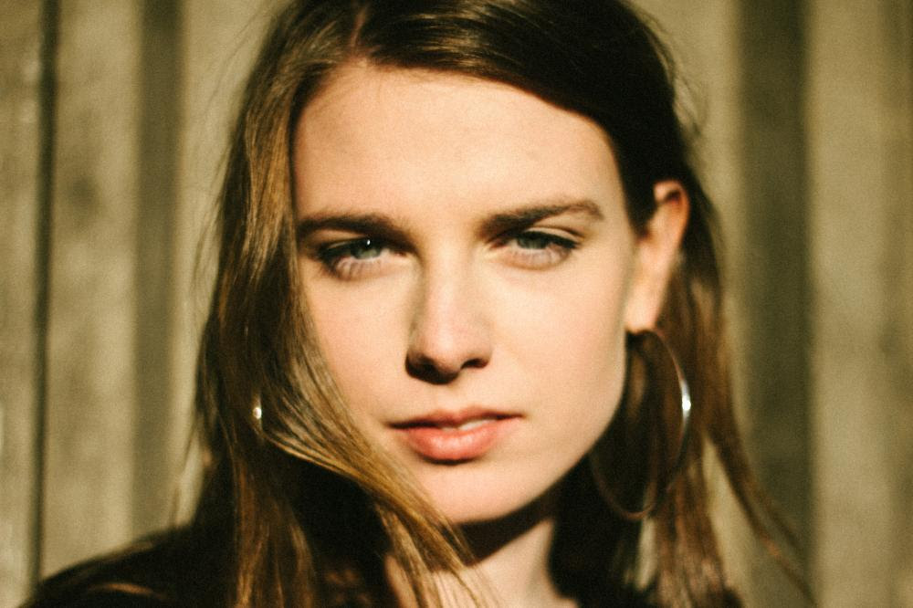 Angie McMahon kondigt debuutalbum aan