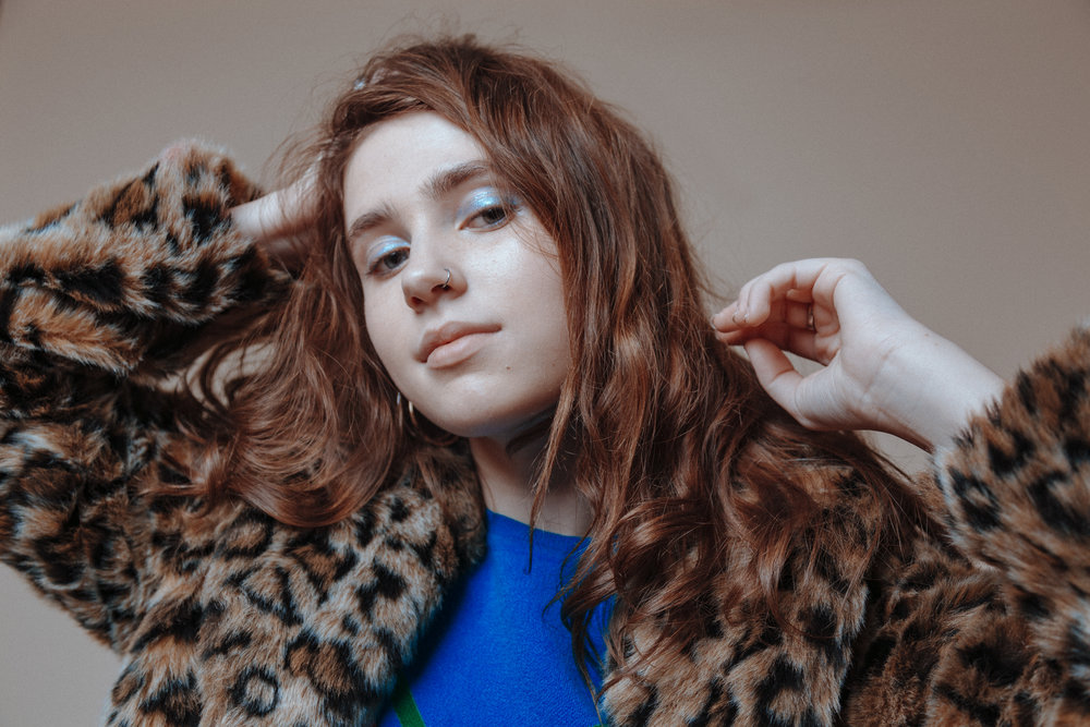 Clairo – Bags