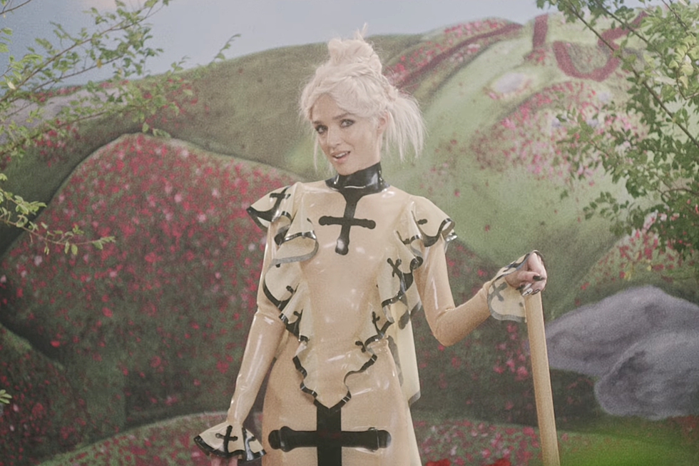 Poppy – Concrete