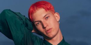 Gus Dapperton – Give It To Me Straight