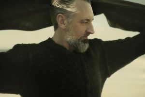 Fink kondigt nieuwe album Bloom Innocent aan
