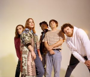Metronomy – Wedding Bells