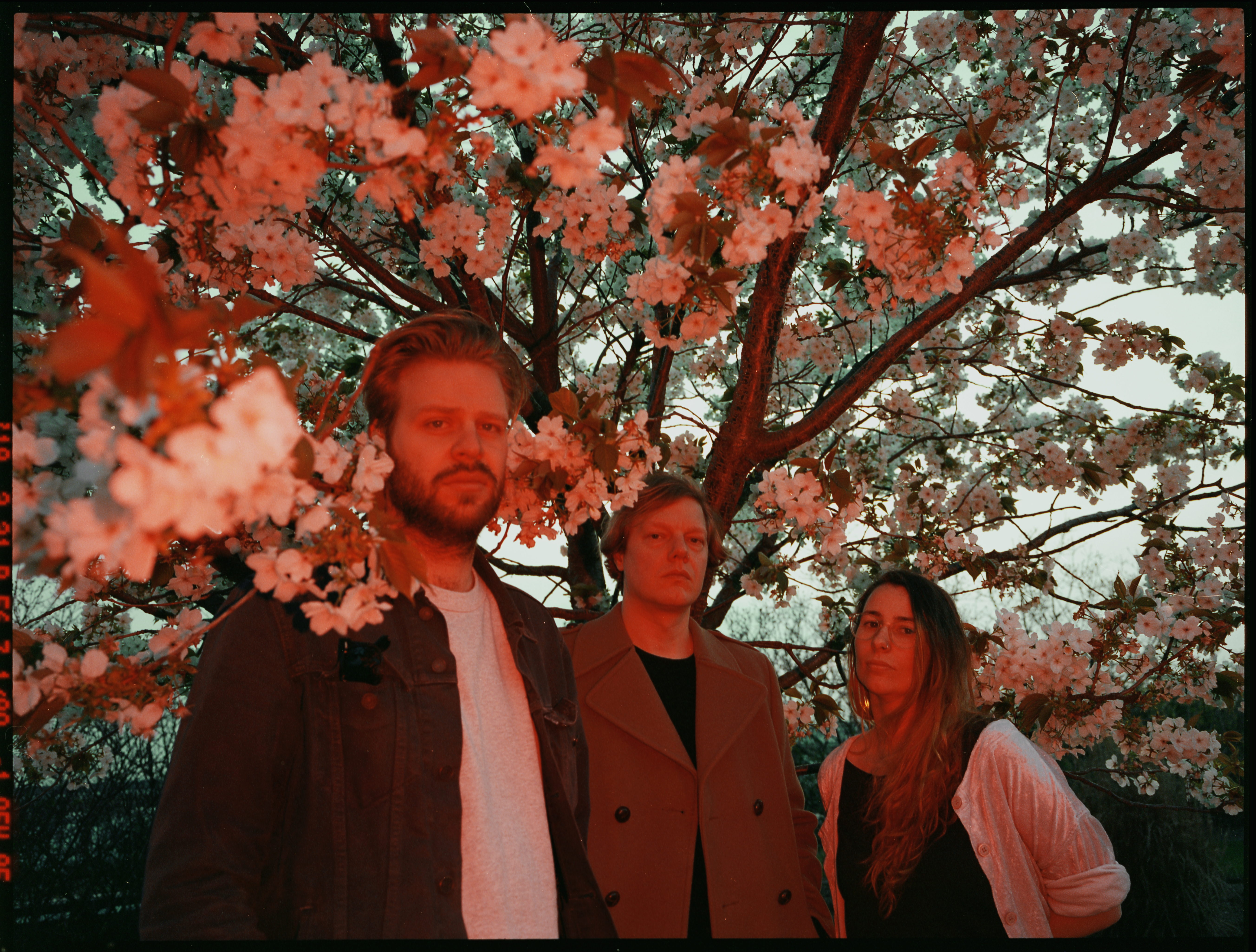 Onheilspellende single en Europese tour The Sweet Release of Death