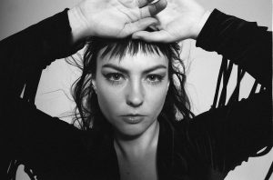 Angel Olsen – Lark