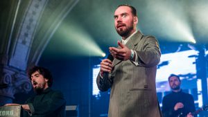 De Staat – One Day