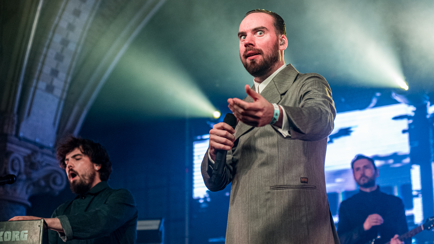 De Staat onthult indrukwekkende video voor single Phoenix!