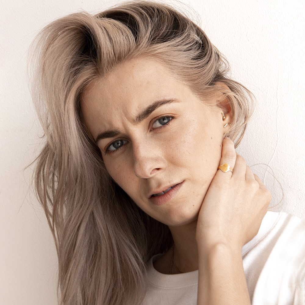 Áslaug – Timezone