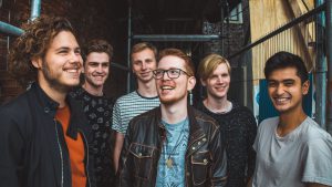 Jazzfunk-fusionband Wakki op ruimtekoers met nieuwe single Surf