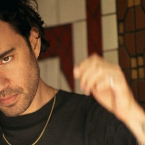 Hanni El Khatib – Stressy