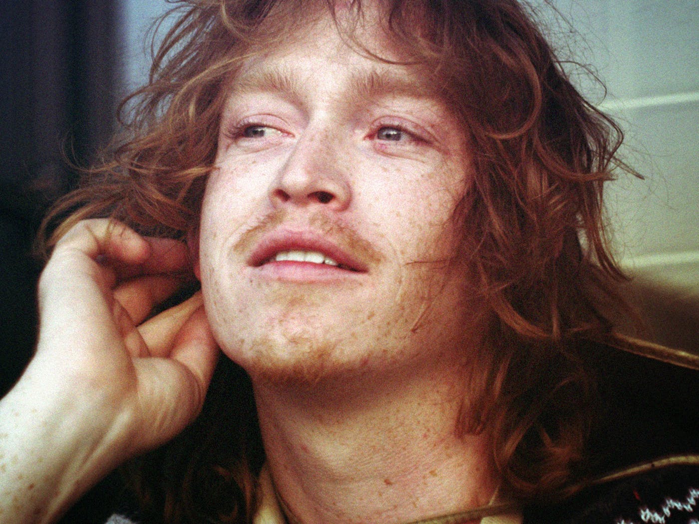 Caleb Landry Jones – I Dig Your Dog