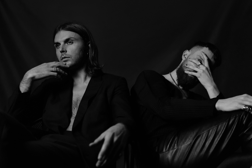 Hurts kondigt album FAITH aan en komt met nieuwe single Suffer