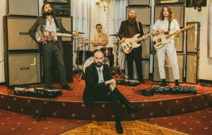 IDLES – Grounds