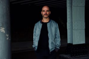 Antonis Pratsinakis – Blueroom