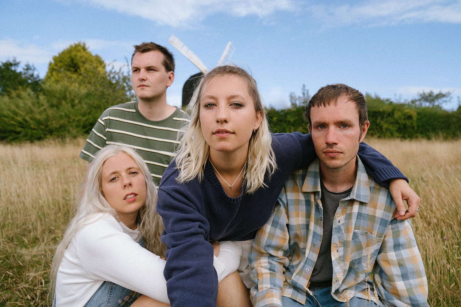 Coach Party – Everybody Hates Me