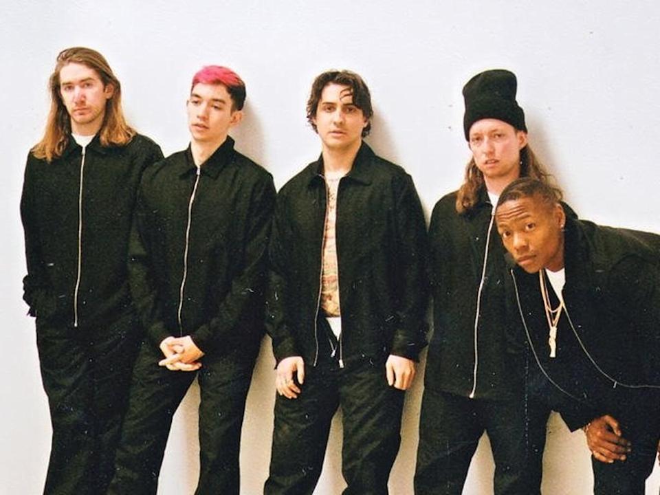 Turnstile – BLACKOUT