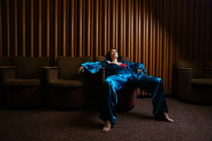 Mitski – Love Me More