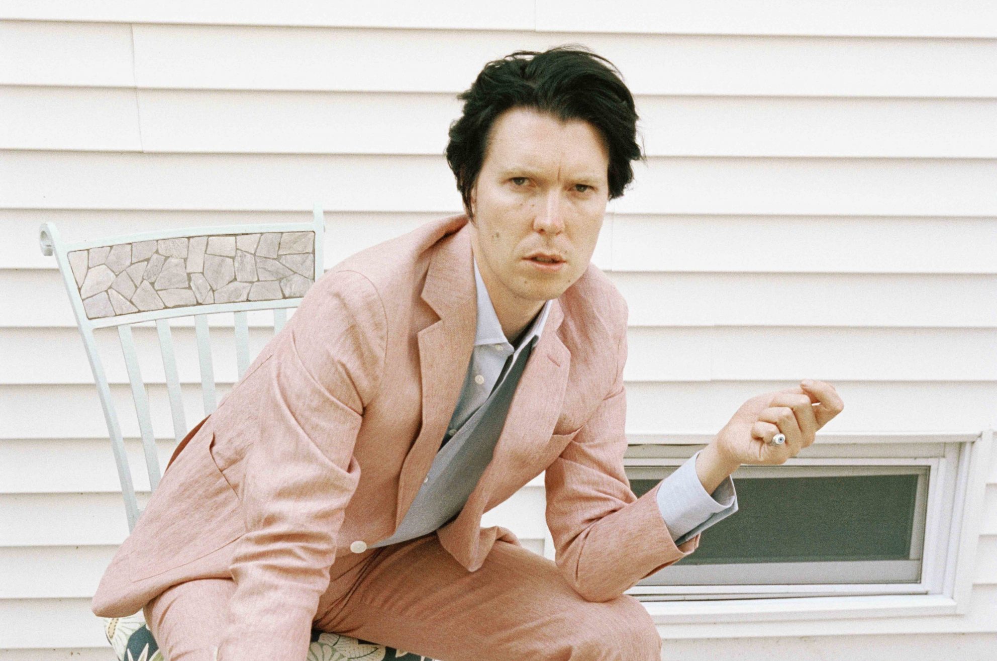 Alex Cameron – Sara Jo