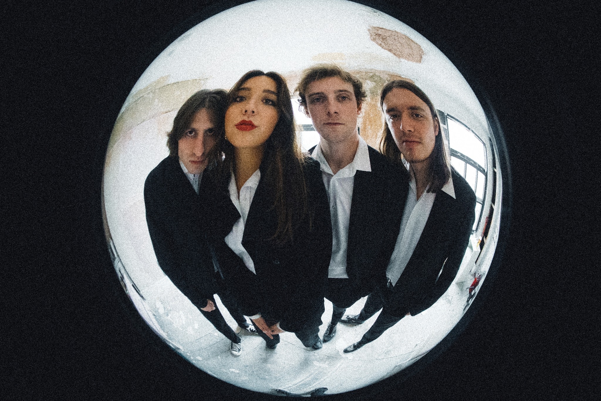 The Mysterines – Dangerous