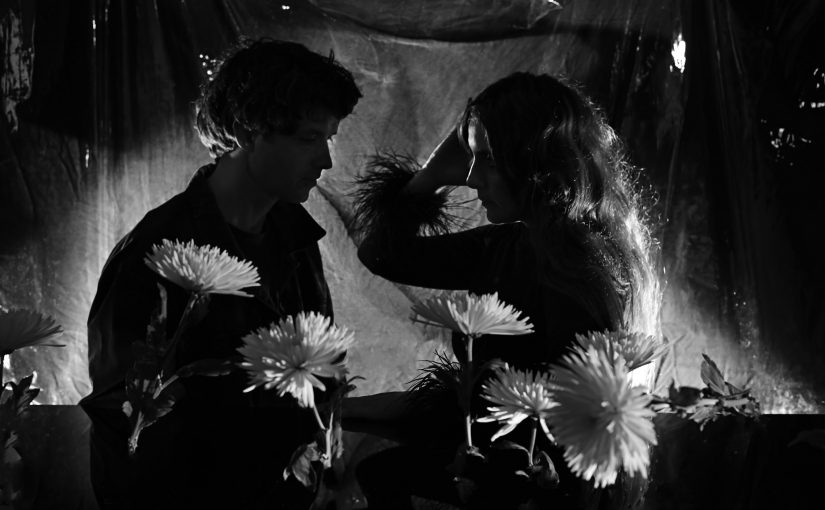 Beach House – Hurts To Love