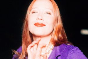 Julia Jacklin – Lydia Wears A Cross