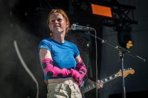 POM brengt nieuwe single Exoskeleton uit