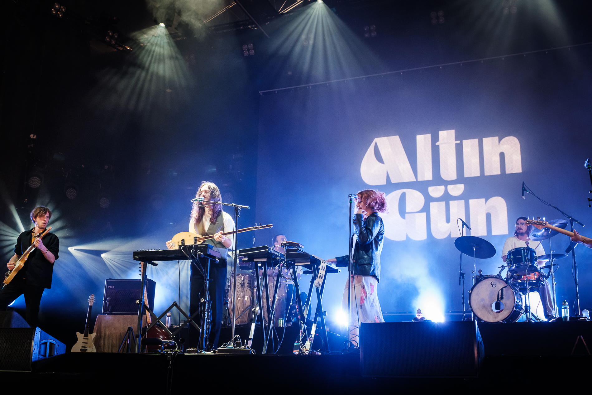 Nieuwe singles week 45 Indie, On The Rocks, Pop, Pluche en Grooves