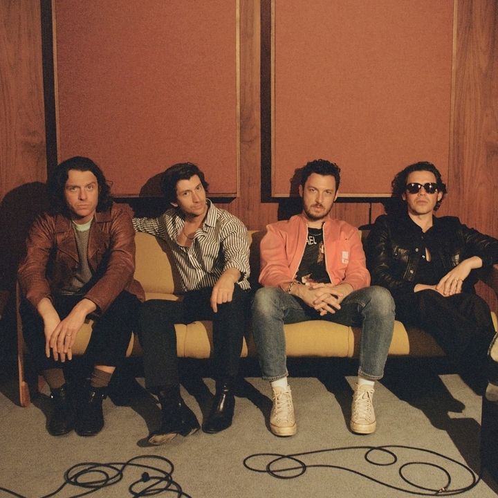 Arctic Monkeys – There’d Better Be A Mirrorball