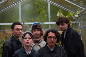 POM brengt nieuwe single Just (Good) Enough uit