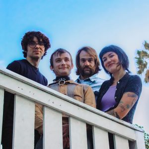 Shutups –100Punk