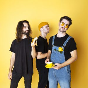 Crooked Steps – Casse-Toi