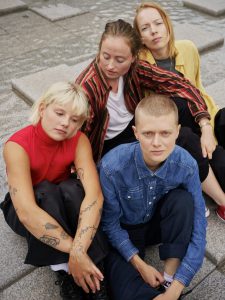Loupe – Lonely Dance