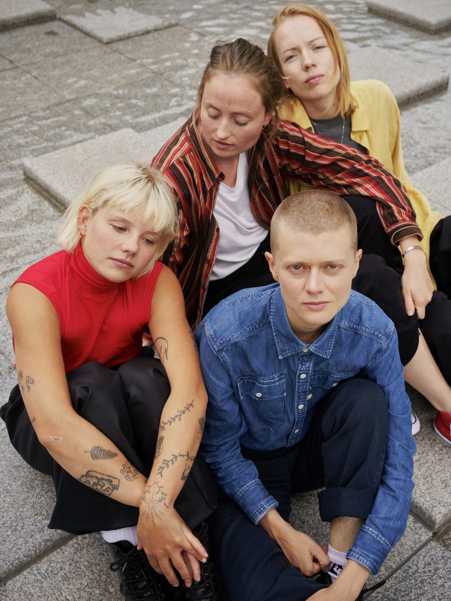 Loupe – Lonely Dance