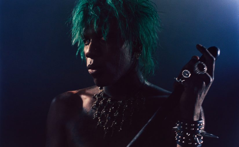 Yves Tumor – God Is A Circle