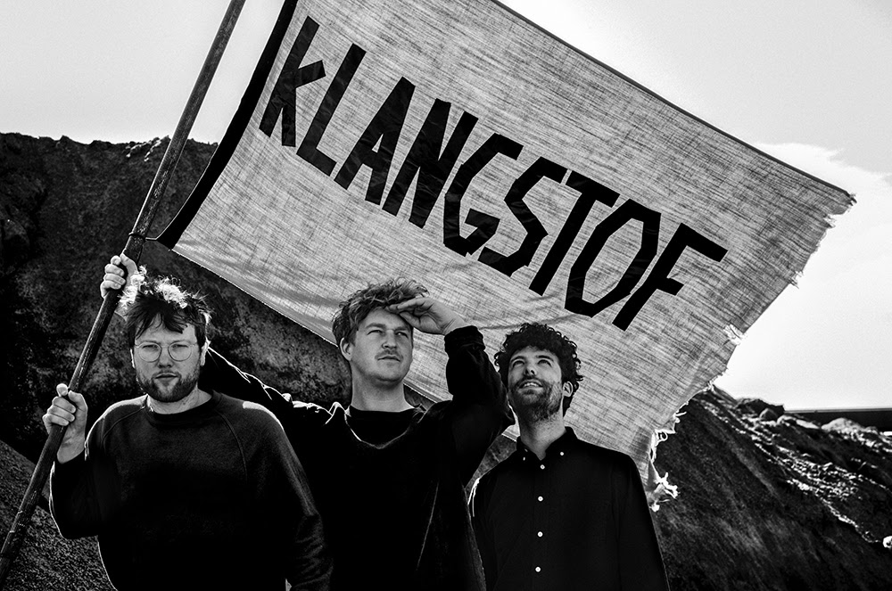 Klangstof releaset opzienbarende video voor ‘Mascotte’ titelsong Devil’s Lair