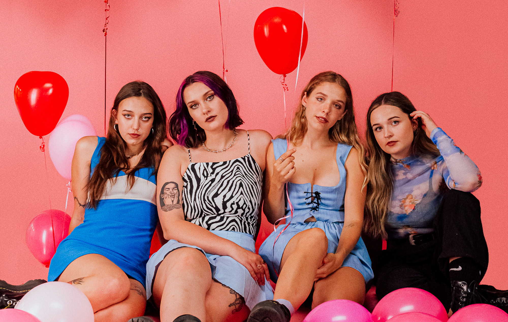 Teen Jesus and the Jean Teasers – Lights Out