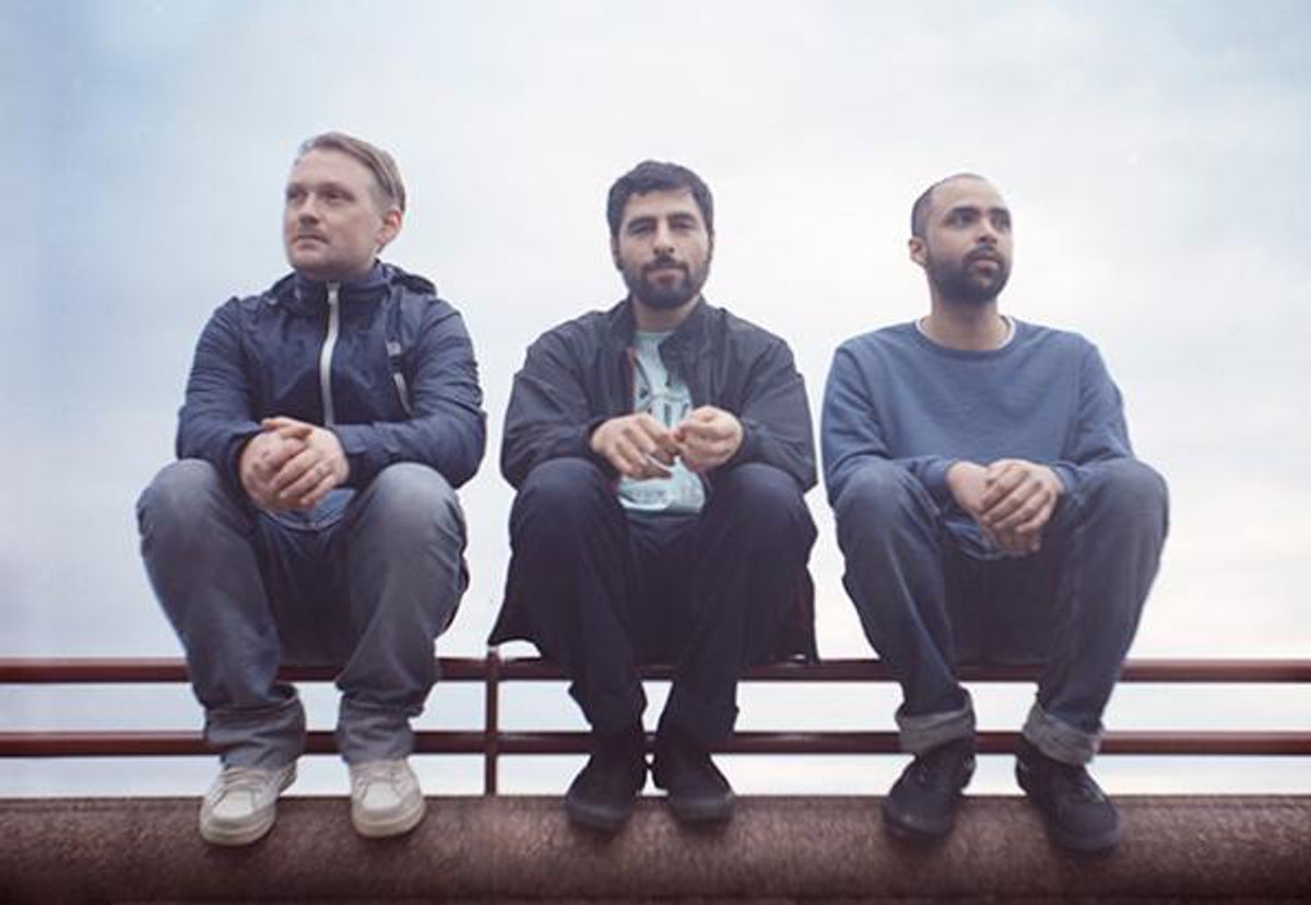 Junip – Line Of Fire (feat’ Sharon van Etten)