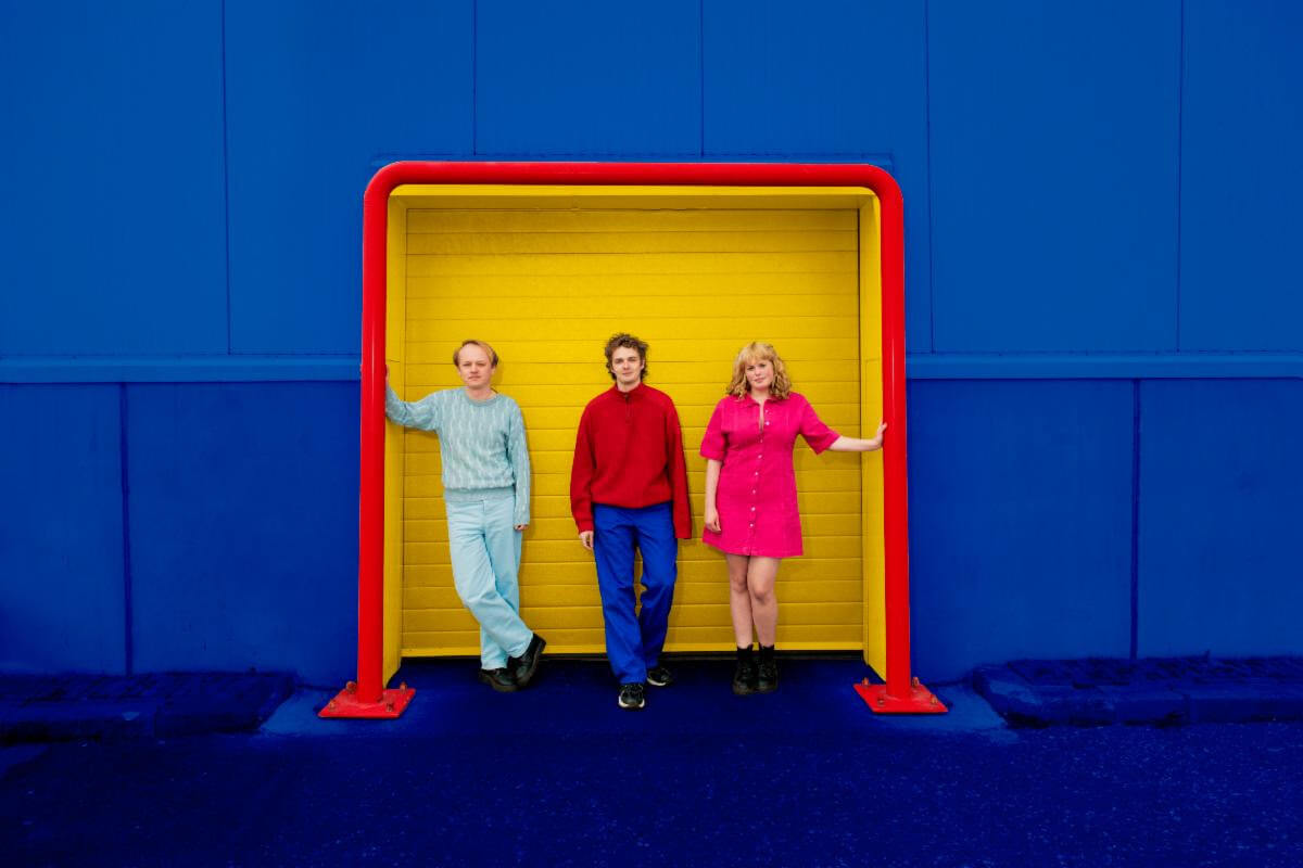 Pip Blom, Alex Kapranos – Is This Love?
