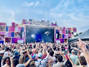 Net genoeg kartelrandjes op überzonnig Pinkpop 2023