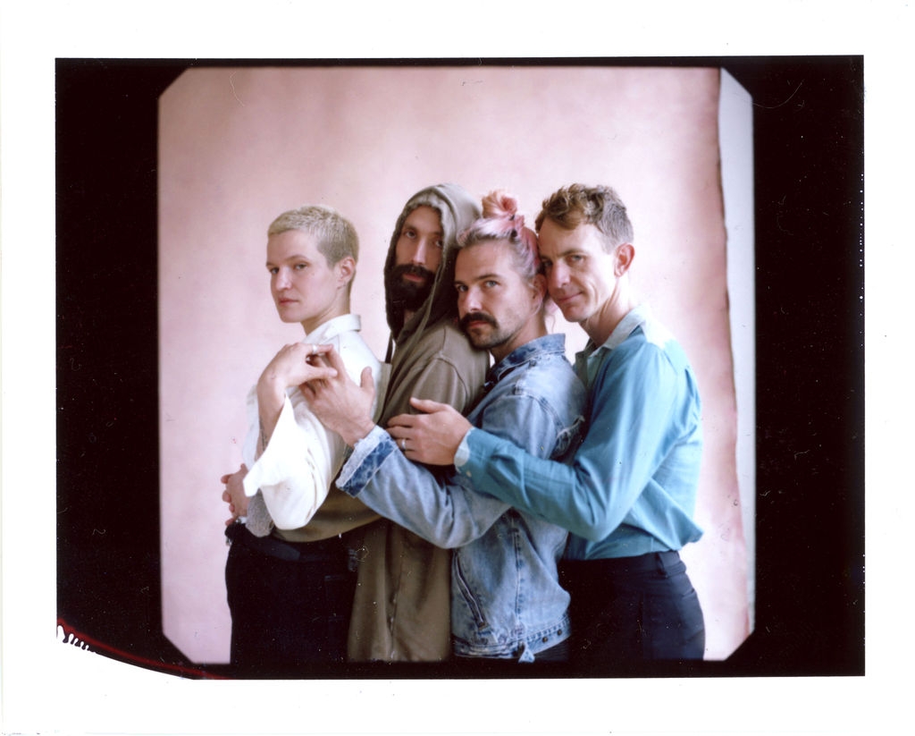 Big Thief – Born For Loving You