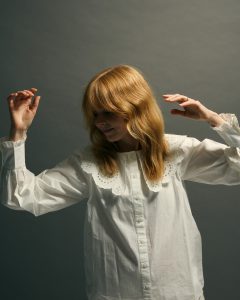 Lucy Rose – Could You Help Me