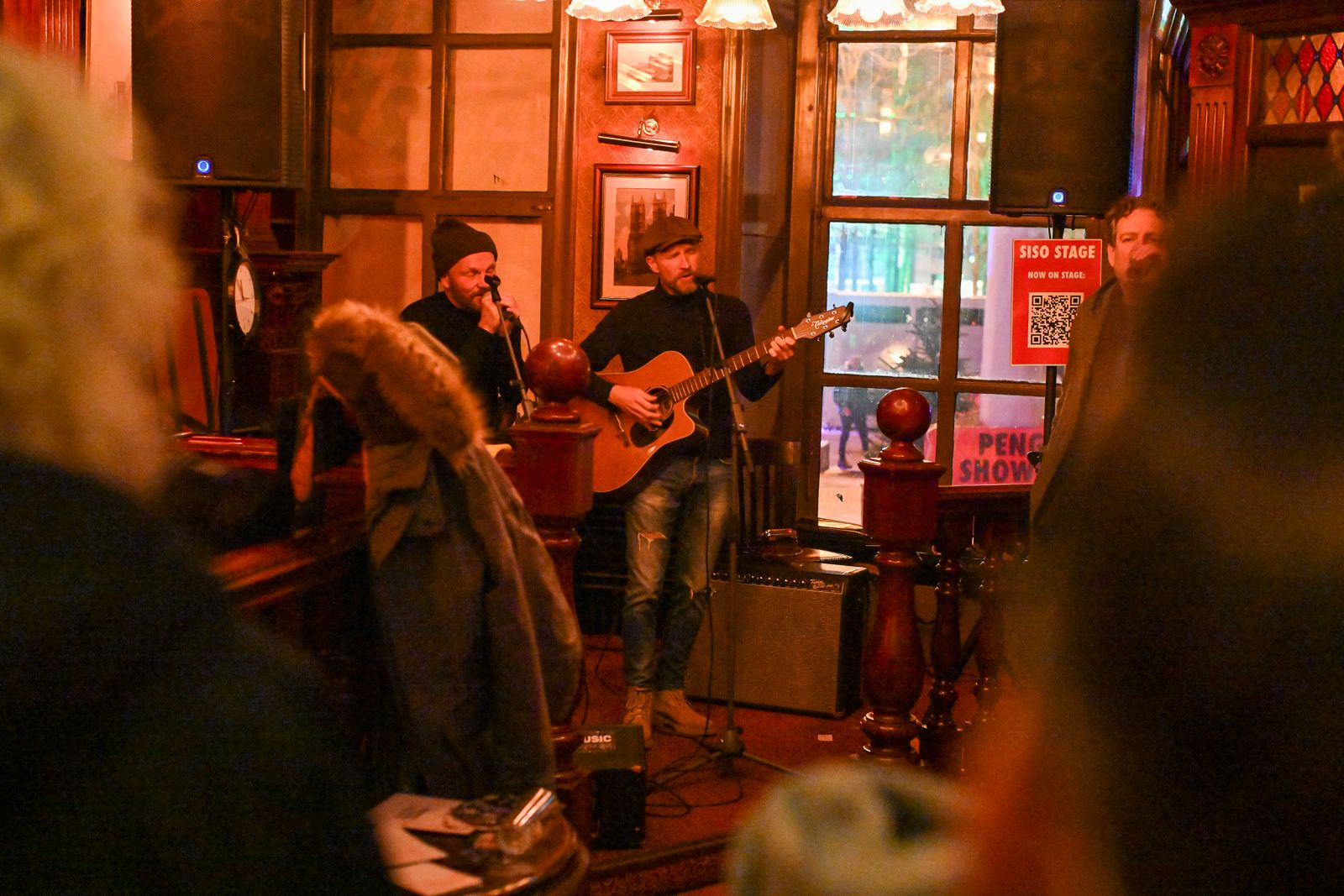 Pinguin Radio Showcases: Lowaddicts, Löna, Salesmen en Zoetwater
