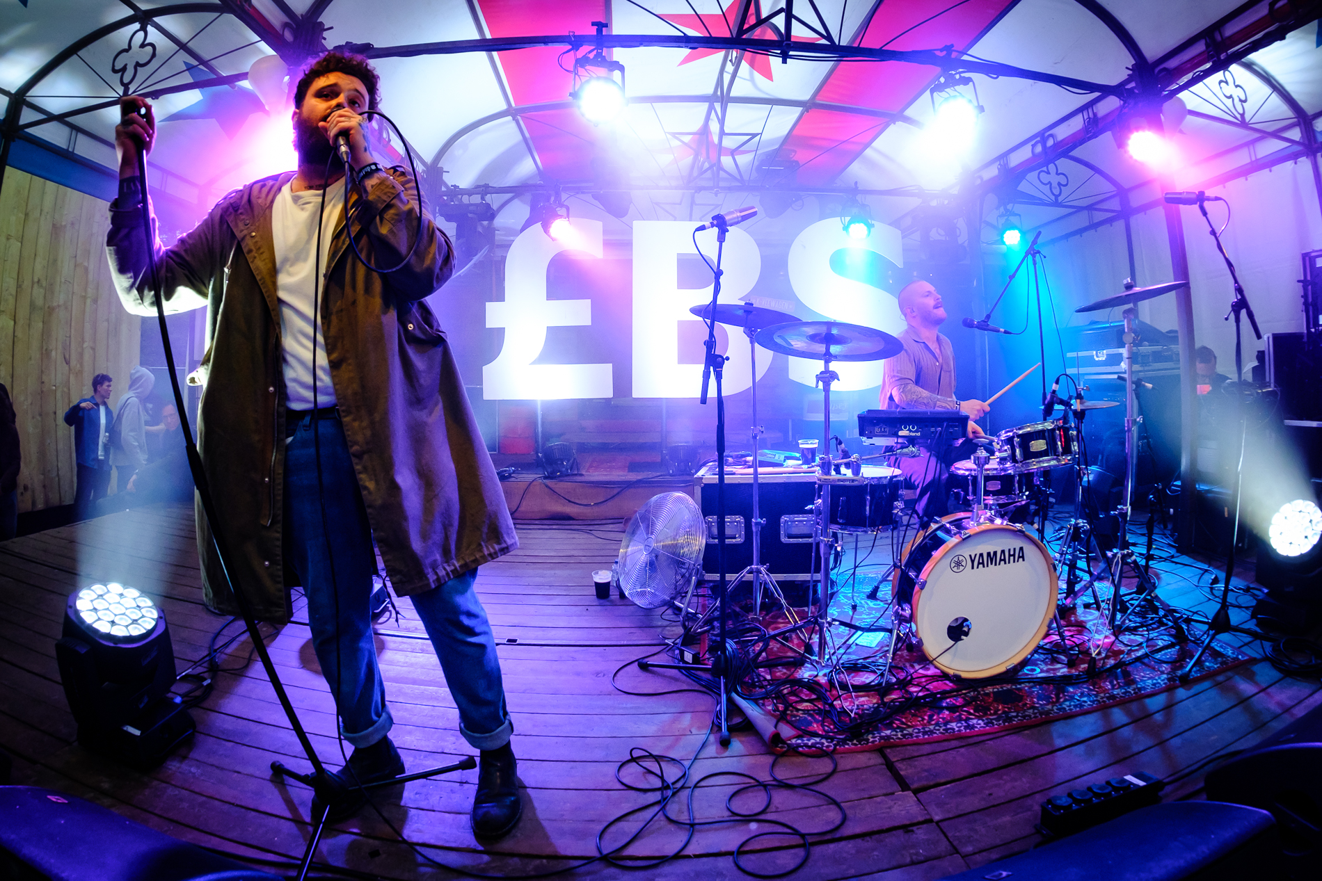 Nieuwe singles week 17 Indie, On The Rocks, Pop en Pluche