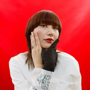 Karen O, Danger Mouse – Super Breath
