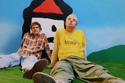 Popwarmer: Good Neighbours – Bloom