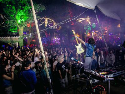 Twintig nieuwe namen voor Misty Fields met DIIV en The Horrors