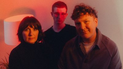 Pale Blue Eyes – Shifting