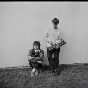 Popwarmer: Balu Brigada – Backseat