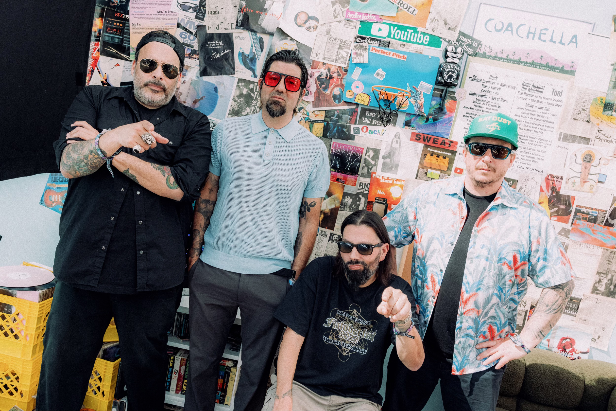 Deftones – My Mind Is A Mountain