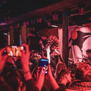Terugluisteren: 2 Minuten Show afgelopen zondag